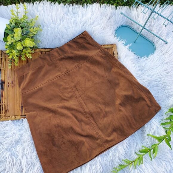Max Studio Faux Suede A- Line Mini Skirt. Sz S - Picture 4 of 8